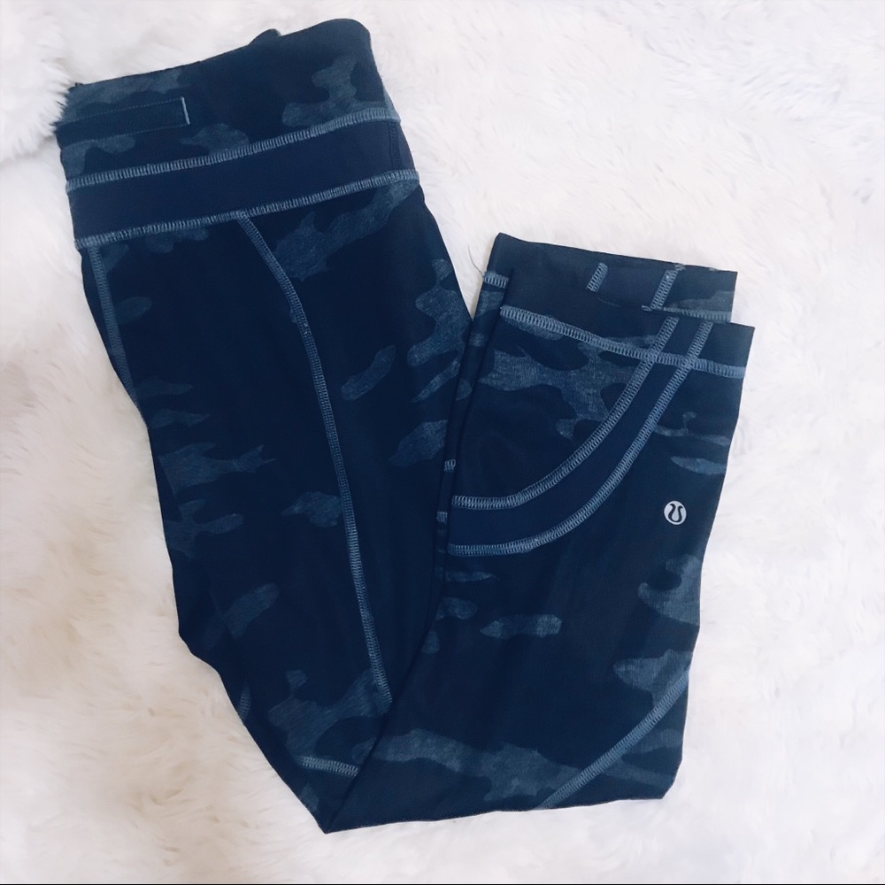Lululemon | Navy Camo Tights